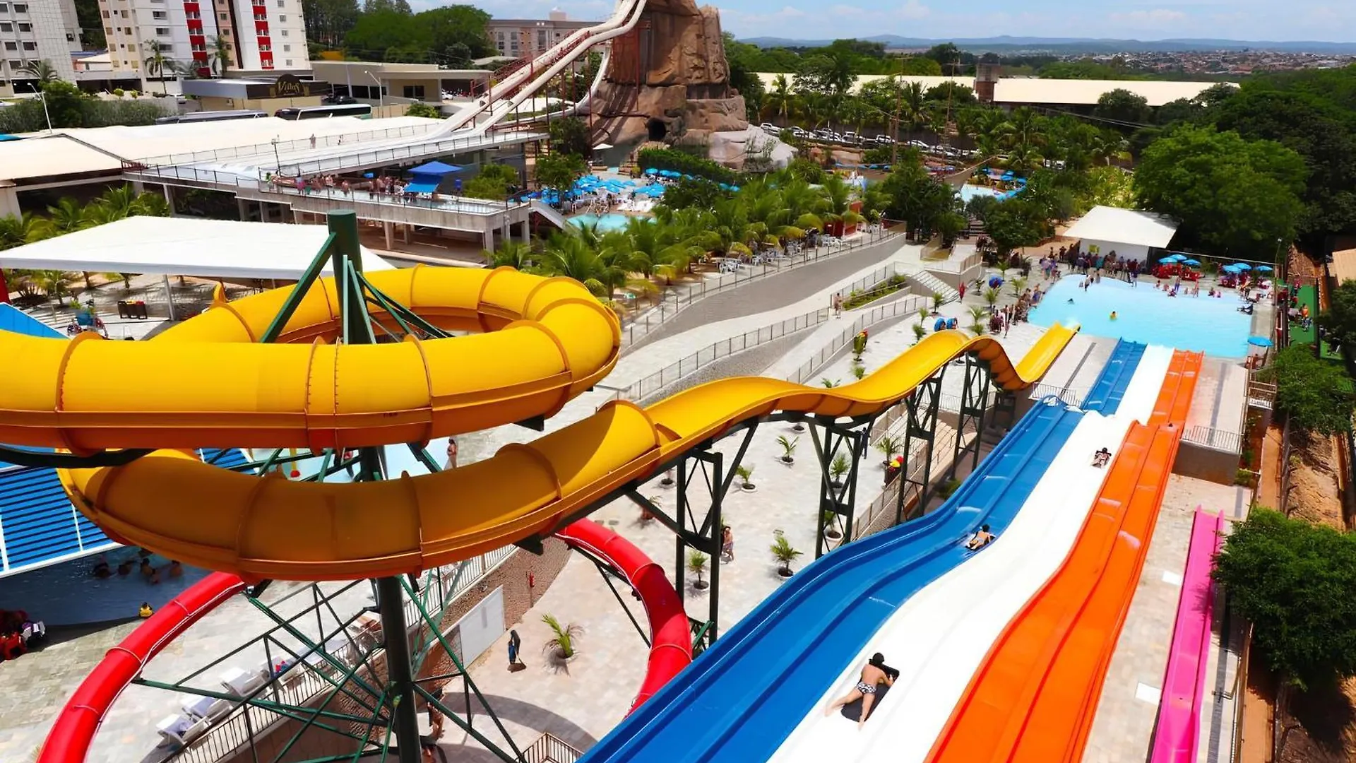 Spazzio Diroma - Acesso Gratuito Ao Acqua Park E Splash Caldas Novas