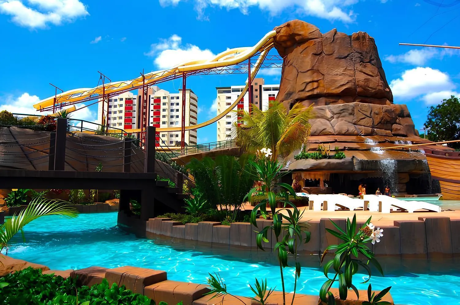Spazzio Diroma - Acesso Gratuito Ao Acqua Park E Splash Caldas Novas